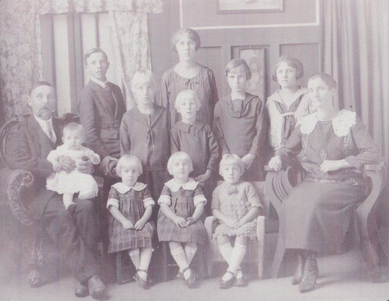 Halvar and Anna Sederberg’s Family